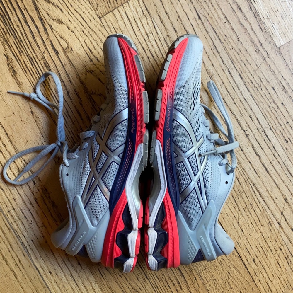 Asics Running Shoes Gem